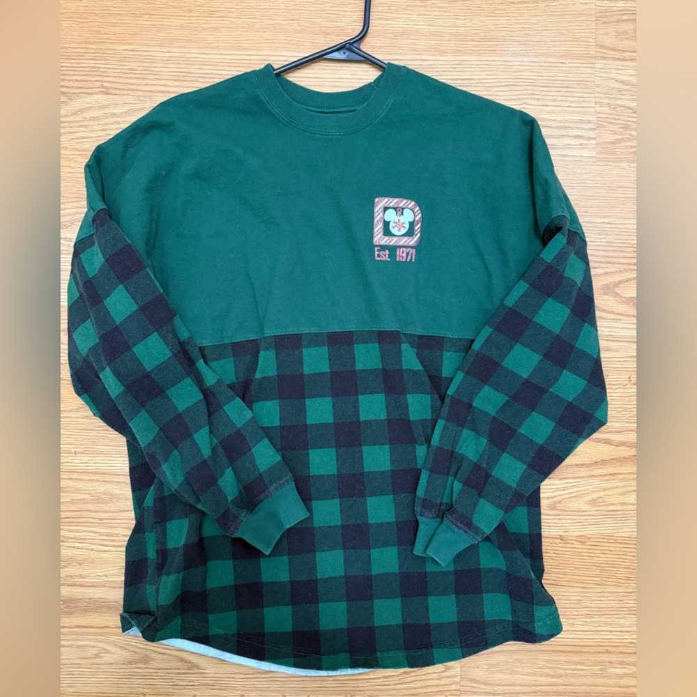 Disney Parks Christmas Spirit Jersey SIZE MEDIUM
